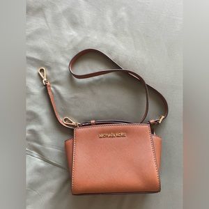 Michael Kors tan small crossbody